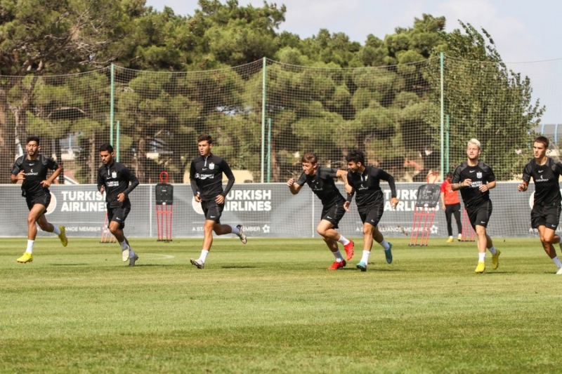 “Neftçi” “Turan Tovuz”la oyunun hazırlığına sabah yekun vuracaq