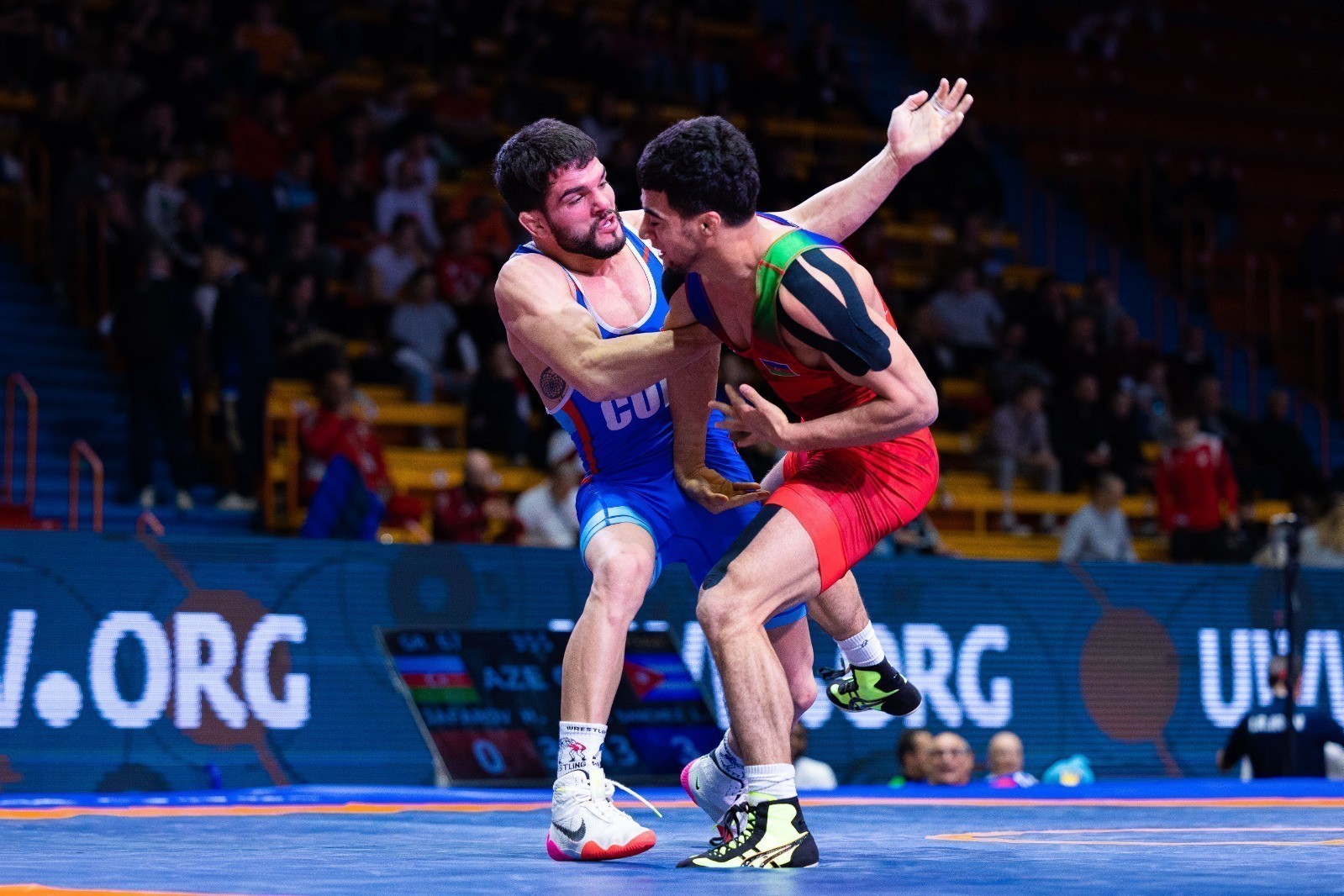 Həsrət Cəfərov finalda, Eldəniz Əzizlinin bürünc şansı