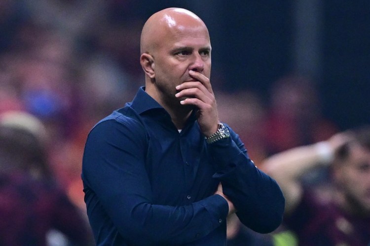 "Oynadığımız futbolla ilk dördlüyə düşmək mümkün deyil" - Arne Slot