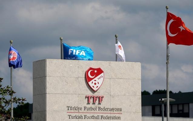 Türkiyə futbolunda istefalar həftəsi