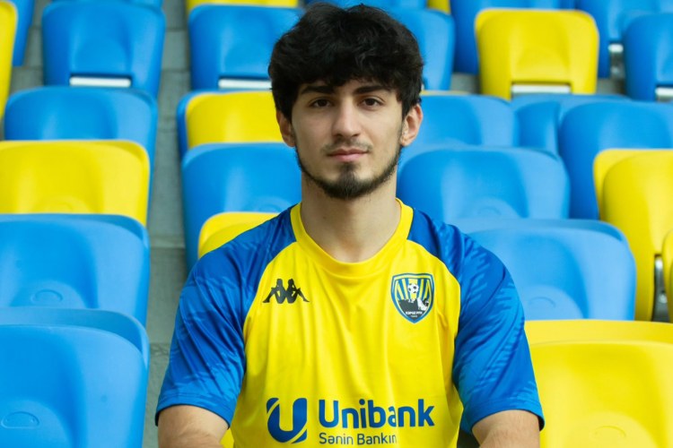 "Sabah"dan ayrılan futbolçu "Kəpəz"də - RƏSMİ