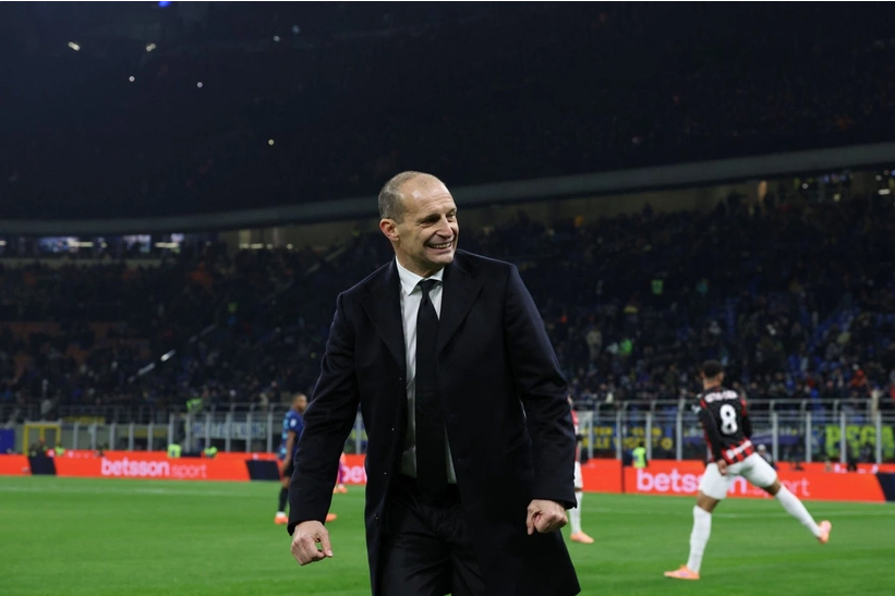 Massimiliano Alleqri "Milan"da 100-cü qələbəsini qazanıb