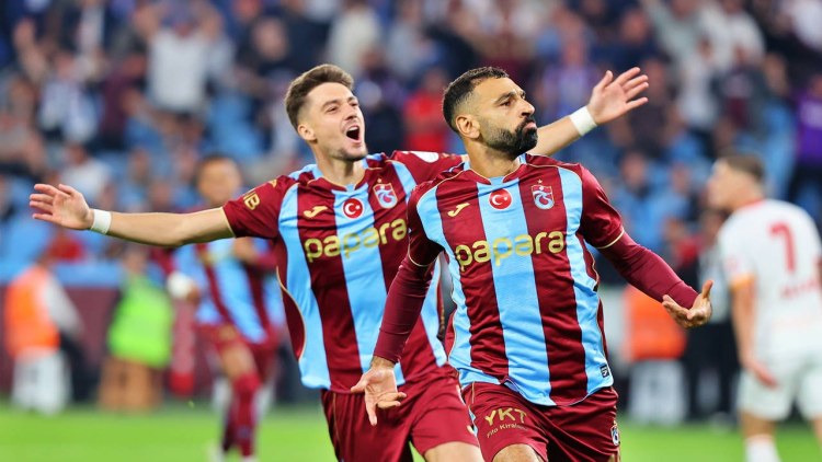 Salahın het-triki, "Trabzonspor"un Qalatasaray"ı darmadağın etdiyi matç