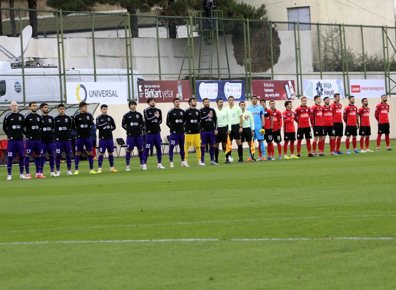 "Sumqayıt" 3 futbolçuyla razılaşdı