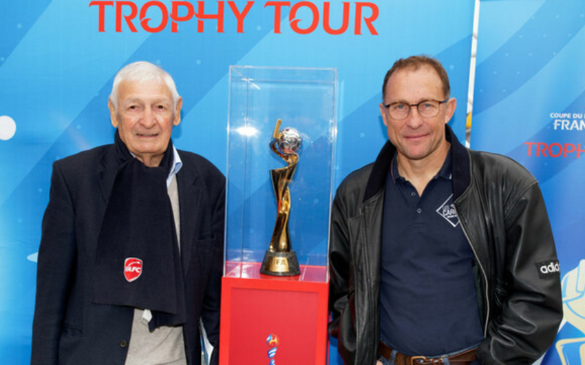 Dünya çempionatının "bürünc"ünü qazanan futbolçu dünyasını dəyişib