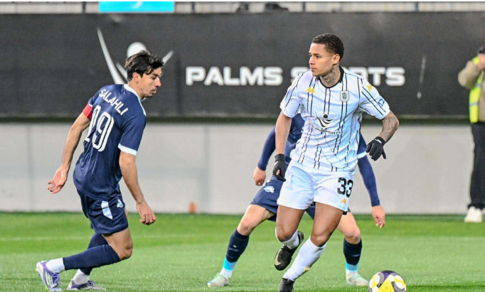 "Neftçi"nin legioneri: "Zirə"nin futbolçusunda xarakter çatışmazlığı var"