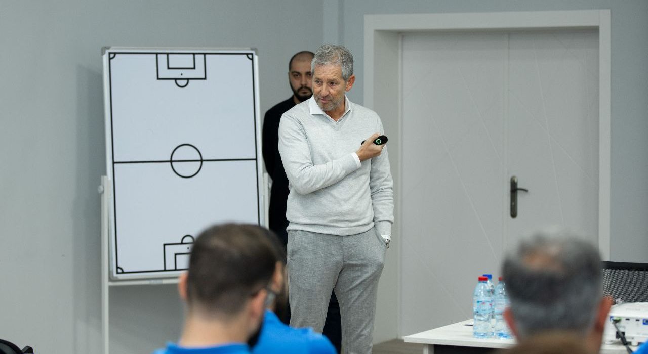 Hakimlər Komitəsinin sədri “Kəpəz”in üzvləri ilə görüşdü