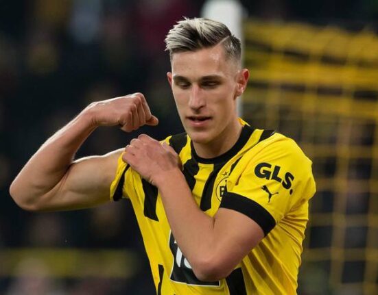 "Borussiya"nın futbolçusu martın oyunçusu seçildi