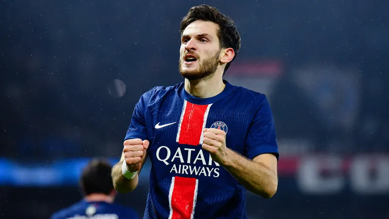 Xviça Kvaratsxeliya agenti ilə yolları ayırıb