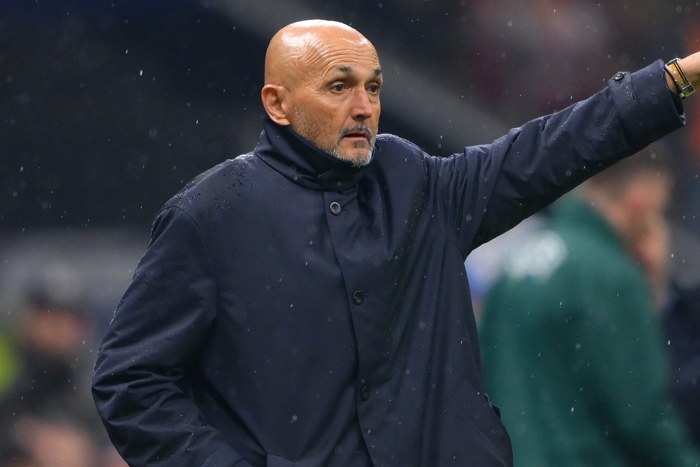 Spaletti 8 futbolçunu komandada görmək istəmir