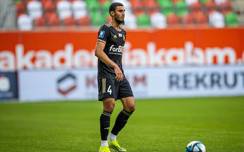 Millimizin müdafiəçisi həftənin rəmzi komandasına düşüb