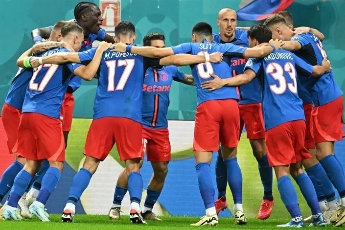 Ardıcıl ikinci dəfə çempion oldu