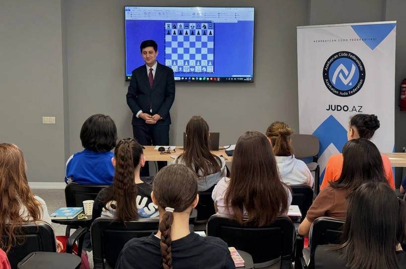 Azərbaycanın cüdo millisinin üzvləri üçün şahmat dərsi təşkil olunub