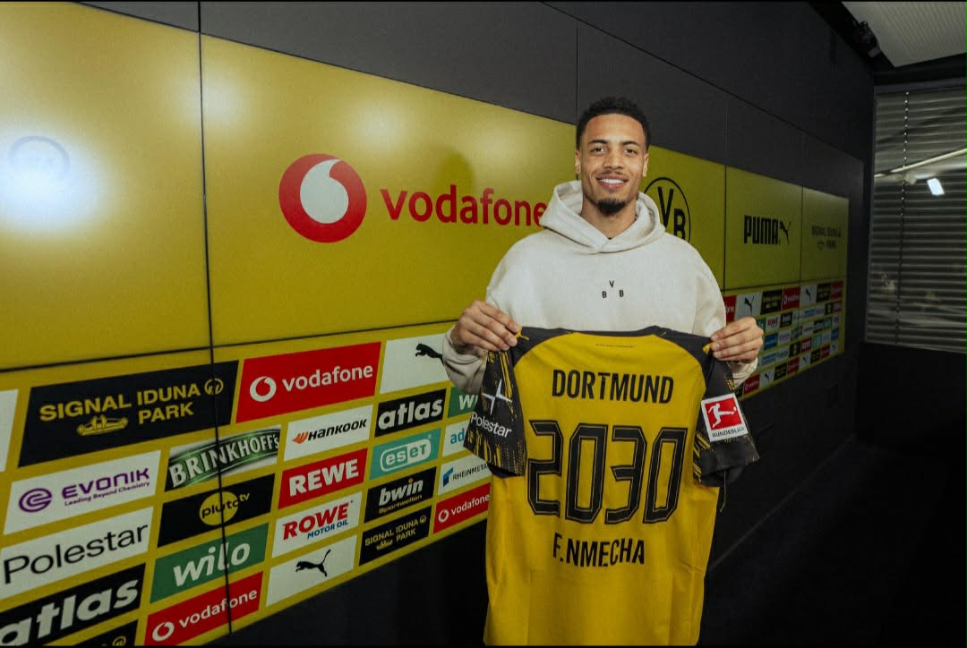 "Borussiya" Almaniya millisin üzvü ilə müqavilə imzaladı-Rəsmi