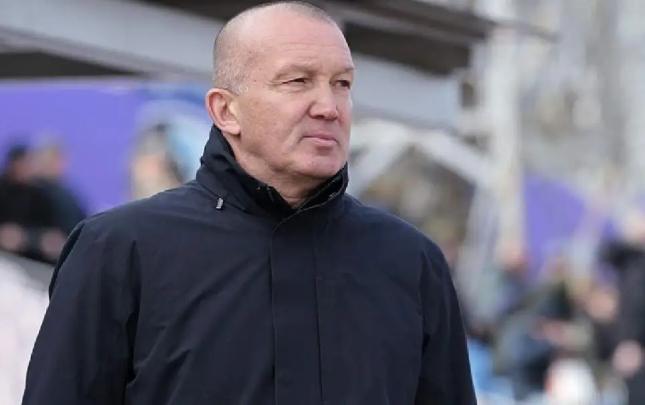 Azərbaycanda işləmiş mütəxəssis üçüncü dəfə bu klubun "sükanı arxasına" keçir