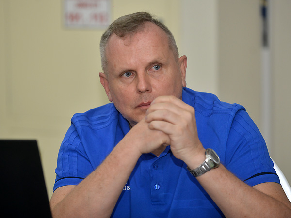 AFFA Frits Stuxliklə vidalaşdı