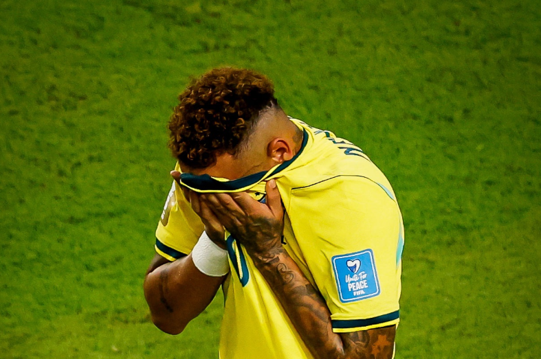 Neymar: “Paltardəyişmə otağında ağladım”