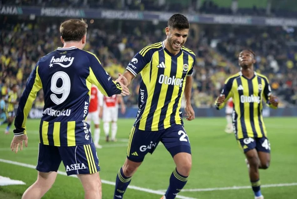 Daha bir klub Asensioya “elçi düşdü”