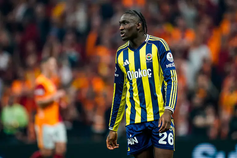 "Fənərbaxça"nın hücumçusu İngiltərə klubuna transfer olundu