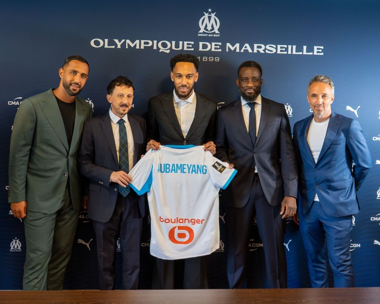 36 yaşında Avropaya qayıtdı - RƏSMİ