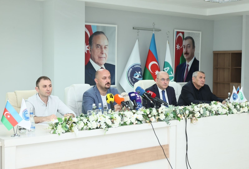 "Qalatasaray"ın sabiq baş məşqçisi millimizdə - RƏSMİ 