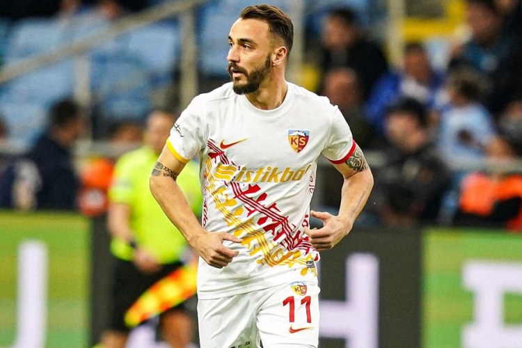 "Qalatasaray" "Kayserispor"un müdafiəçisini transfer etmək istəyir