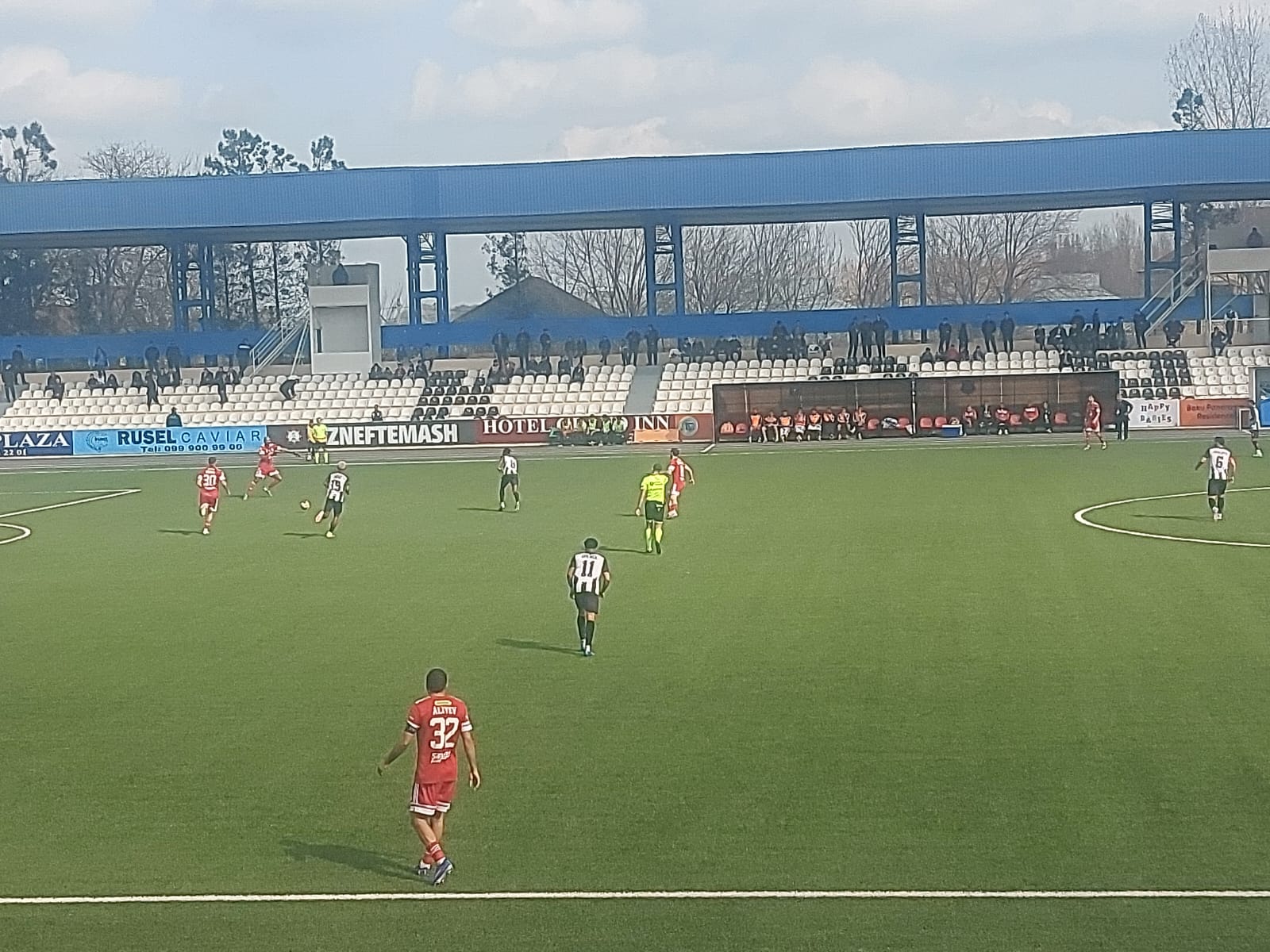 "Zirə" autsayderin qonağıdır - Oyun başladı