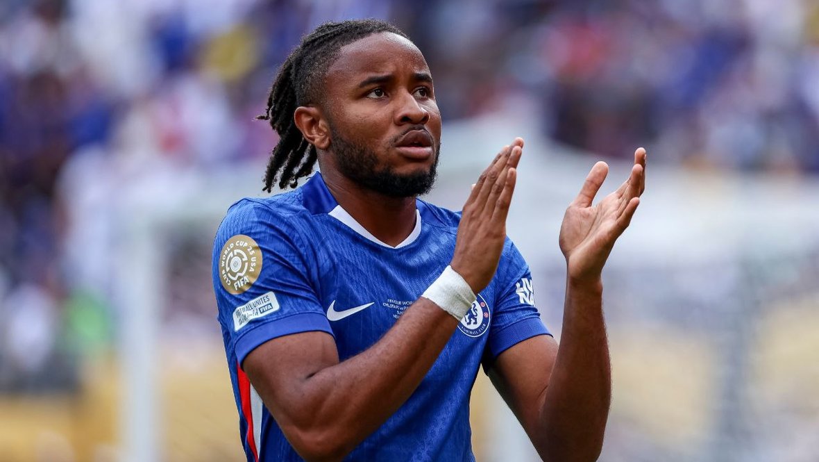 “Milan” “Çelsi”nin yarımmüdafiəçisini transfer etdi