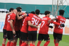 Nicat Əliyev: “Taleyimizlə barışıb aşağı liqada adımıza layiq çıxış edəcəyik”