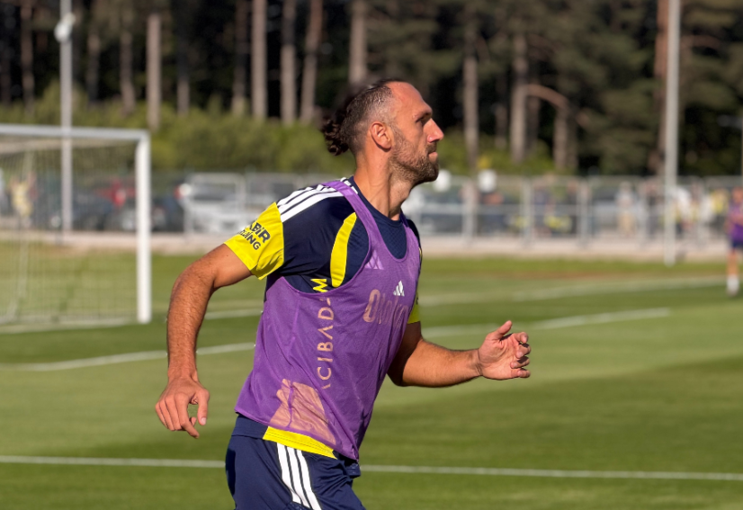 “Fənərbağça”nın yeni transferi zədələndi
