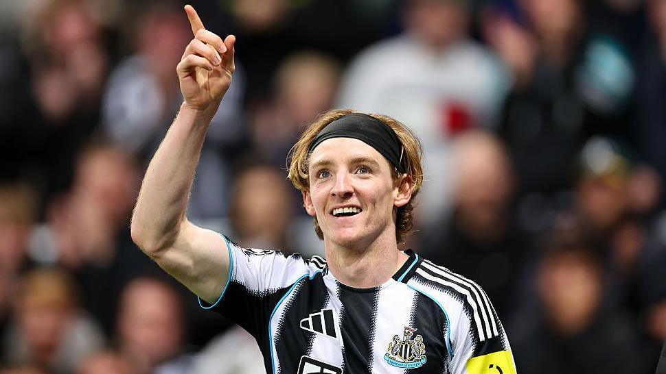 "Arsenal" "Nyukasl"a 70 milyon avroluq təklif göndərəcək