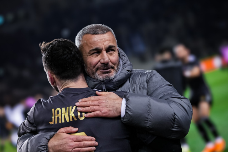 Qurban Qurbanov baş məşqçi karyerasında 500-cü qələbəni qazanıb