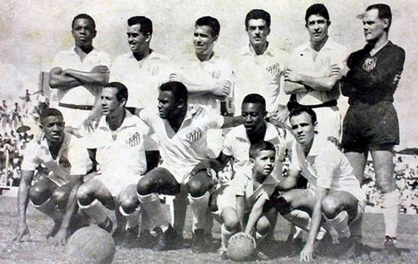 Pele, çempionluq və həsrəti birləşdirən "Santos"