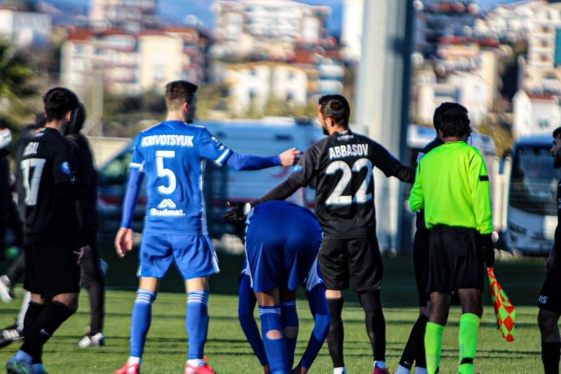 “Yenidən “Neftçi” ilə eyni meydanı bölüşmək əla hissdir” - Anton Krivotsyuk