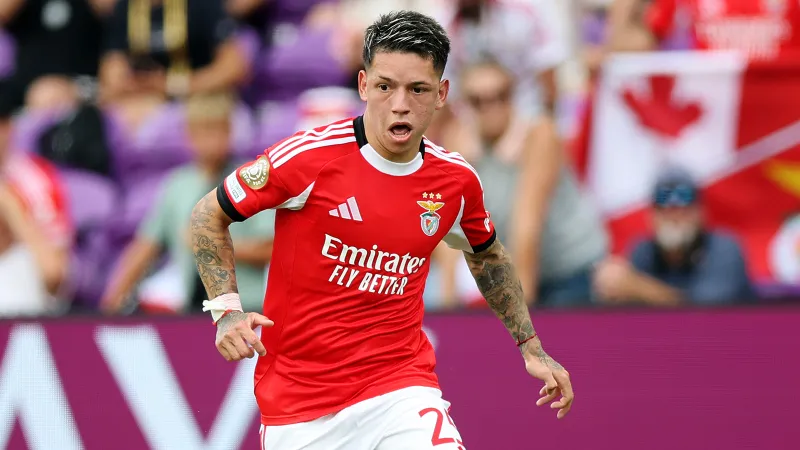 "Benfika"nın vingeri "Real"ın iki oyunçusunu məhkəməyə verə bilər