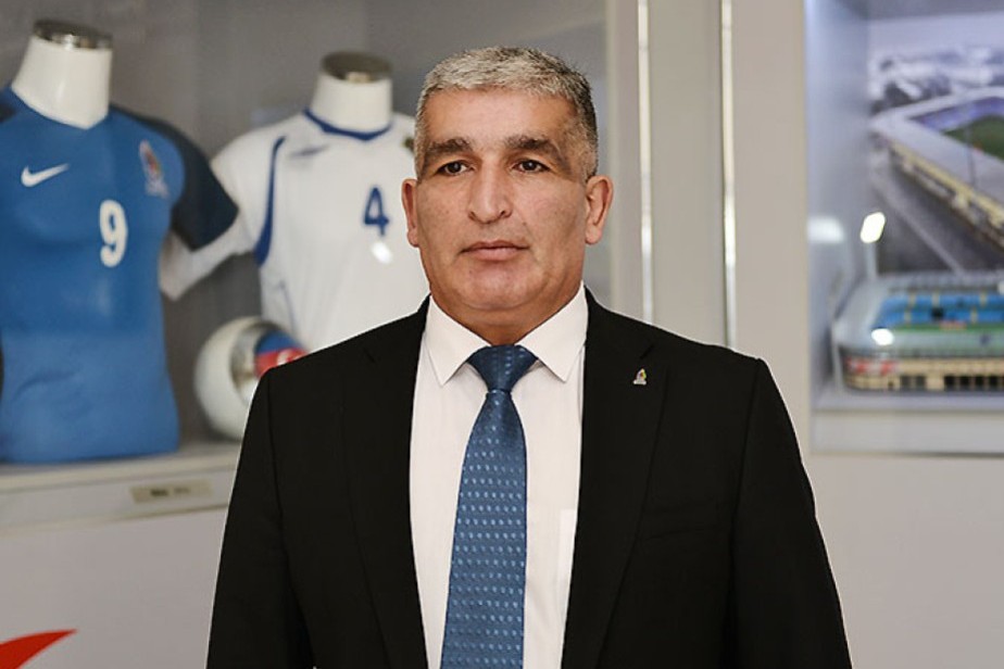 UEFA Babək Quliyevi Serbiyaya ezam edir