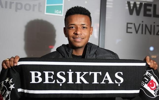 İstanbul nəhəngi 18 yaşlı ekvadorlu ilə anlaşdı