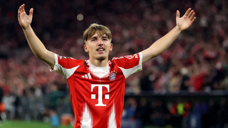 "Bavariya"nın 17 yaşlı futbolçusu "Real"da oynamağı arzulayır