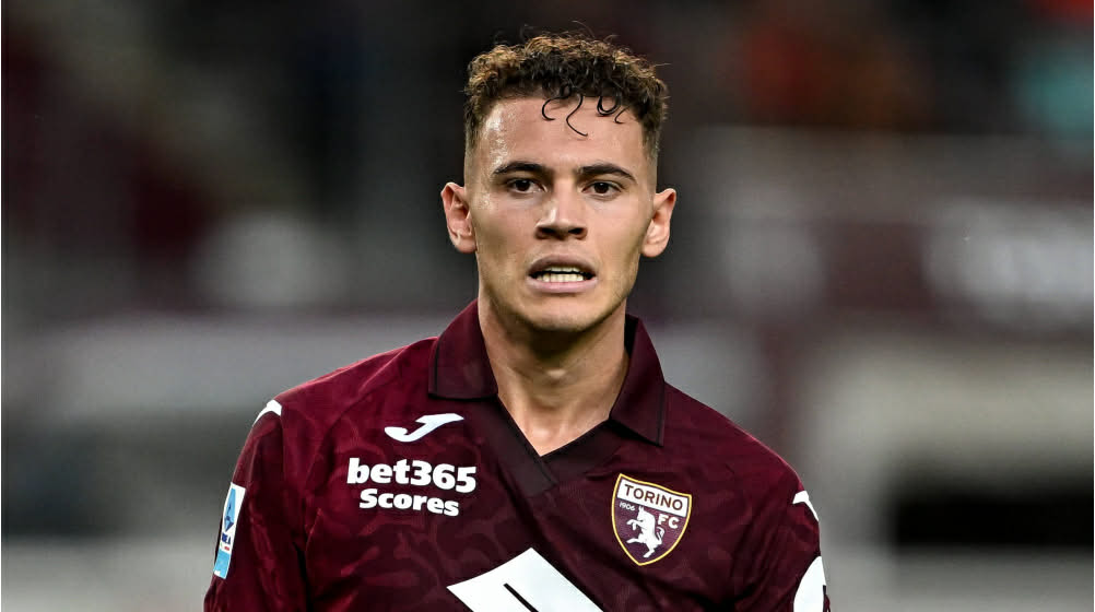 Albaniya millisinin üzvü "Beşiktaş"a keçməyə yaxındır