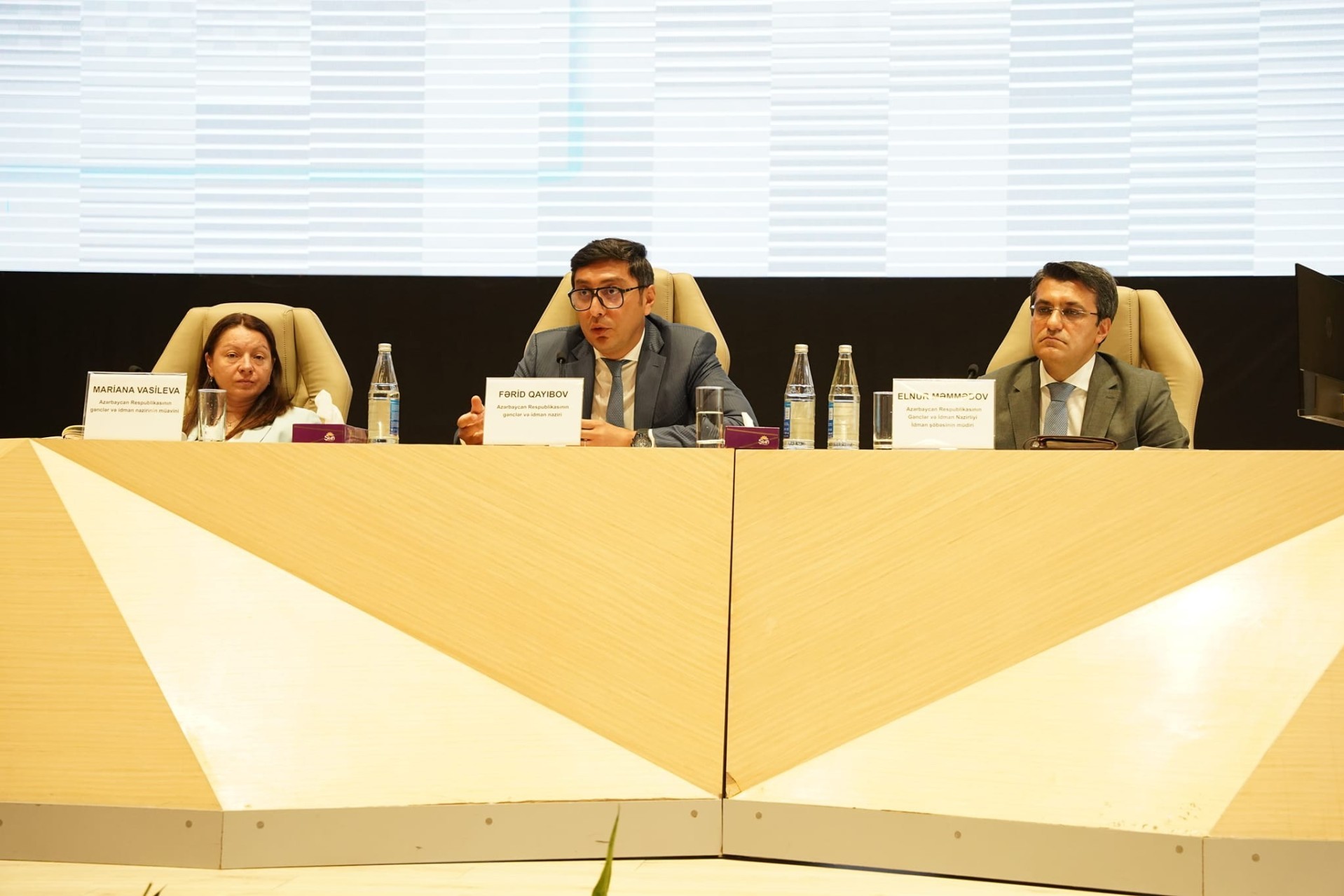 Fərid Qayıbov federasiya nümayəndələri ilə 15-ci görüşünü keçirib