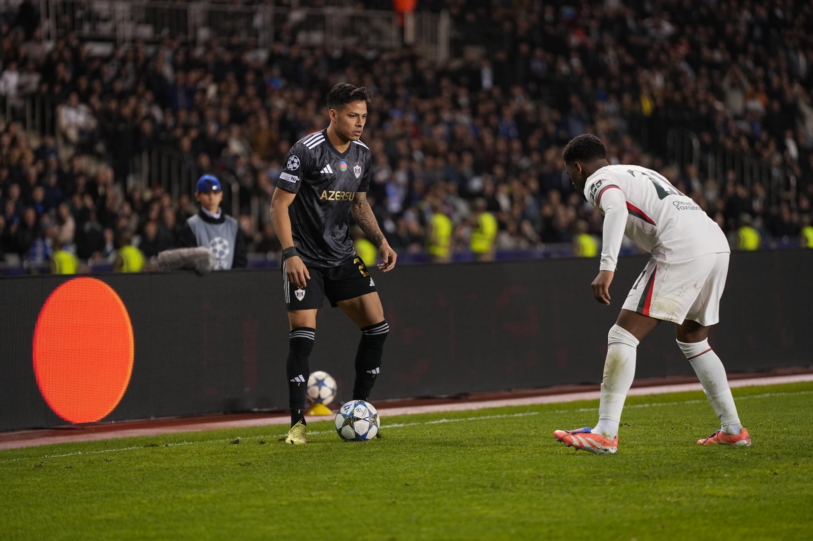 “Qarabağ”da şok itki – Daha bir əsas müdafiəçi sıradan çıxdı