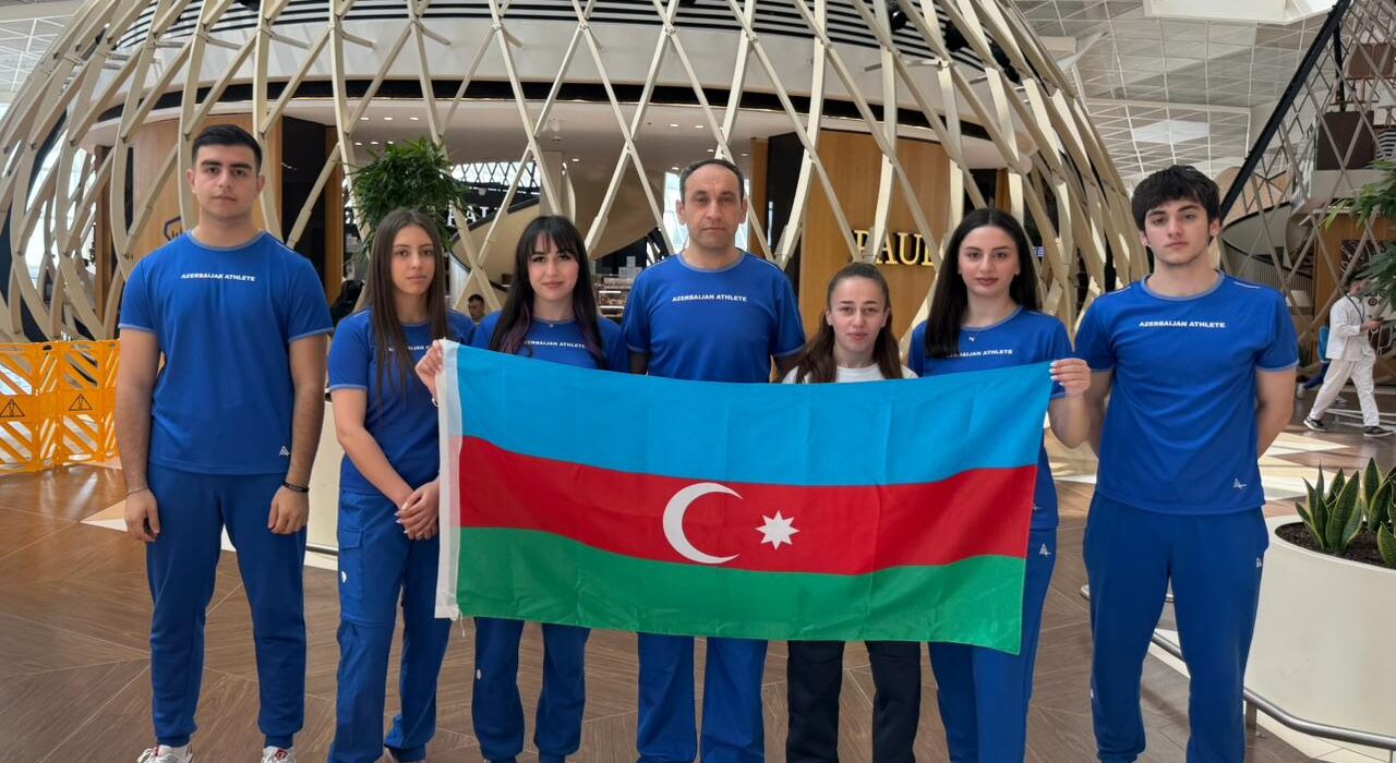 Daha 6 idmançı Çinə yollanıb