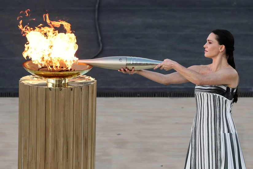 Qış Olimpiya Oyunlarının məşəli alovlandırıldı