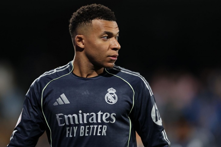 Kilian Mbappe bu gün start heyətində yer almayacaq