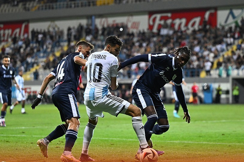 Klublarımız dünya reytinqində geriləyib