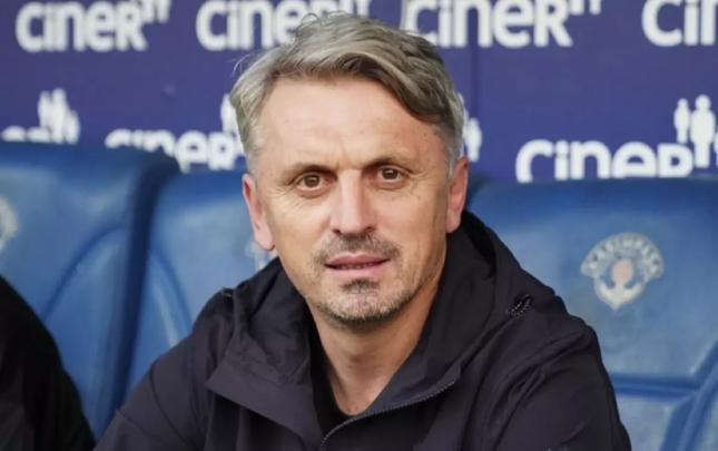 Superliqa klubu baş məşqçisi ilə yollarını ayırdı