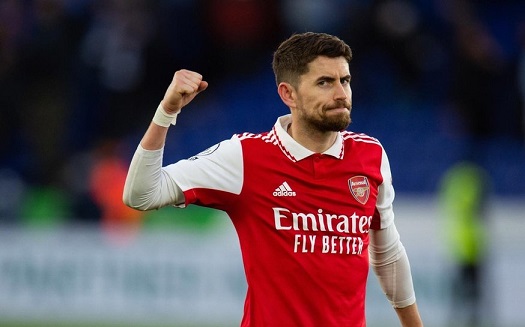 "Arsenal"ın yarımmüdafiəçisi ölkəsinə dönmək istəyir