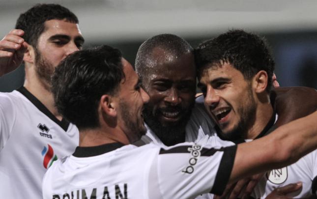 "Neftçi" 1/4 finala 6 qolla yüksəldi - Video