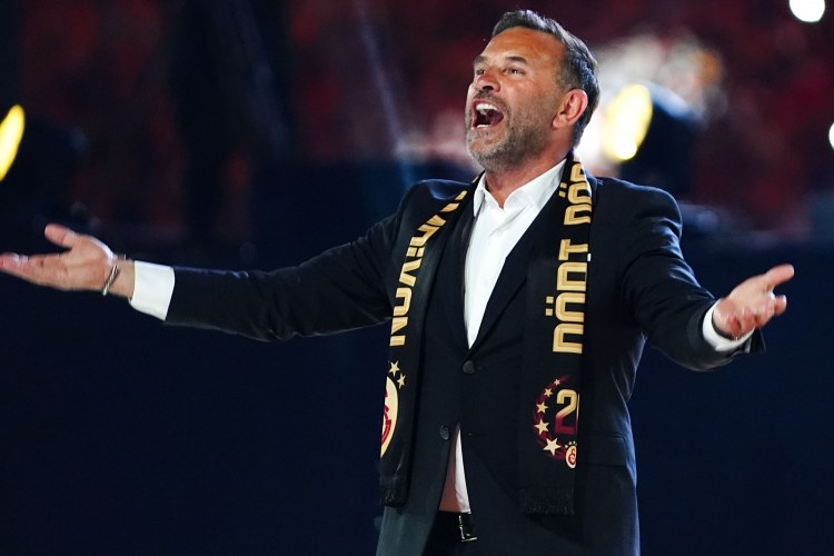 Okan Buruka İtaliya və Səudiyyə Ərəbistanından təklif