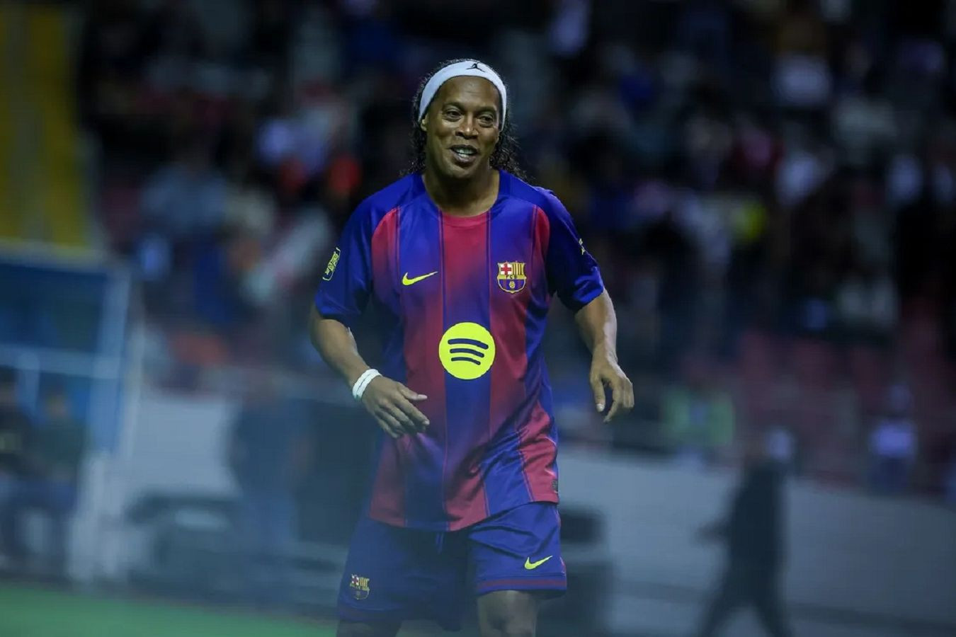 “Real" əfsanələrin matçında “Barselona”nı məğlub edib